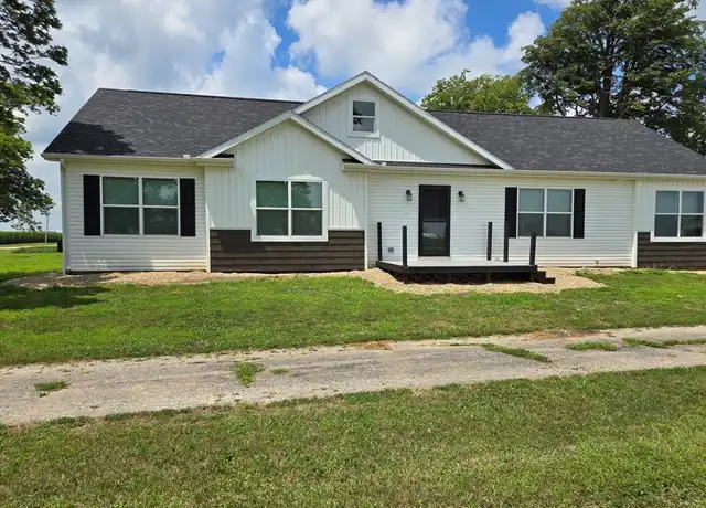 Property at 6040 McKinley Rd, Decatur, IL, 62526, 3 beds, 2 baths, [object Object]
