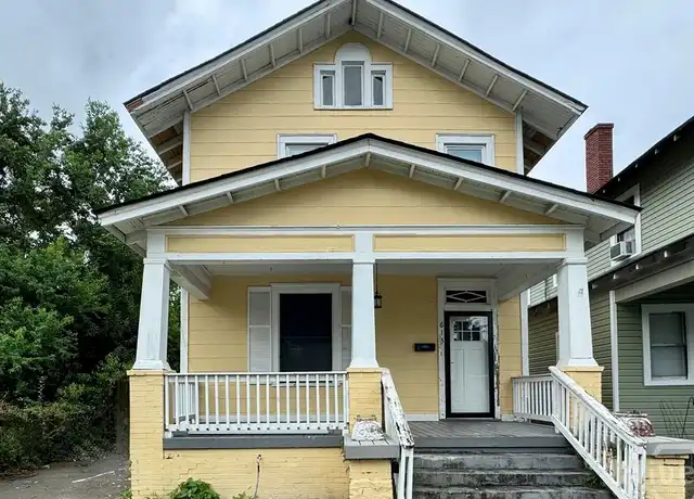Property at 613 E 38th St, Savannah, GA, 31401, 3 beds, 1.5 baths, [object Object]