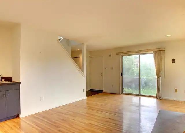 Property at 27 Richard Ct, Princeton, NJ, 08540, 2 beds, 2.5 baths, [object Object]