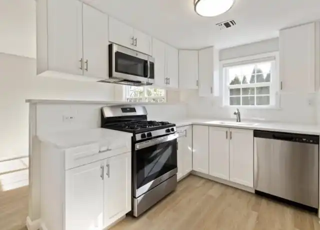 Property at 200 Bedford Rd Unit 10B, Woburn, MA, 01801, 2 beds, 1 bath, [object Object]