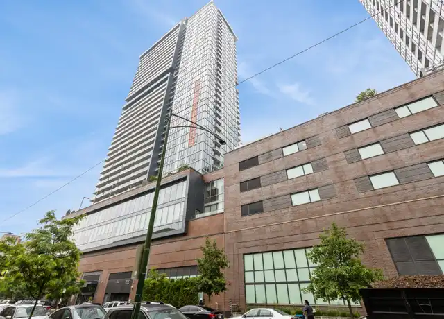 Property at 228 W Hill St Unit 1703, Chicago, IL, 60610, 1 bed, 1 bath, [object Object]