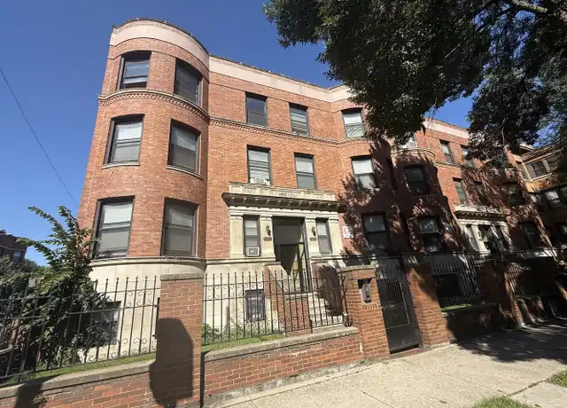 Property at 5858 S King Dr Unit 3, Chicago, IL, 60637, 2 beds, 1 bath, [object Object]