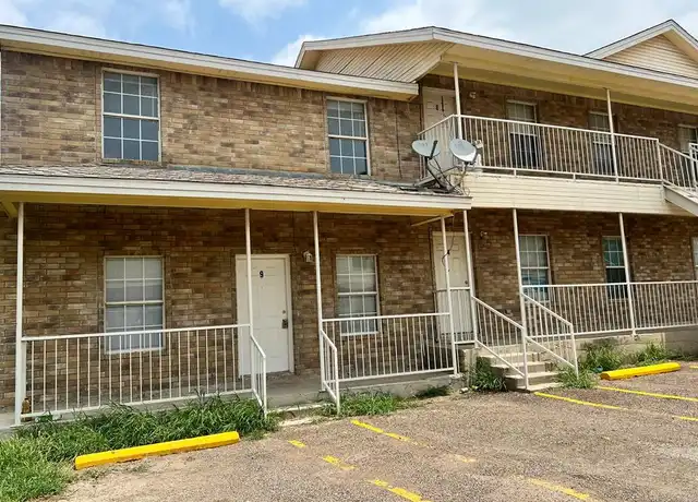 Property at 3083 Calle Santos Unit 9, Eagle Pass, TX, 78852, 4 beds, 2 baths, [object Object]