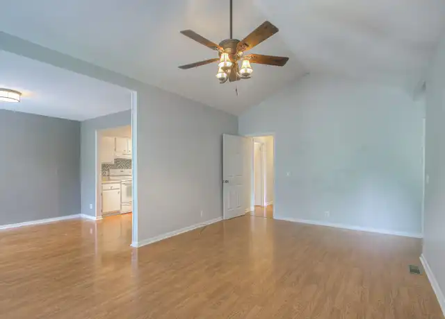 Property at 104 Doral Ct, Nashville, TN, 37221, 3 beds, 2 baths, [object Object]