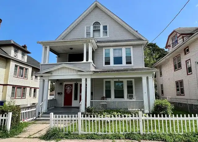 Property at 143 Herkimer St Unit 2, Bridgeport, CT, 06604, 3 beds, 1 bath, [object Object]