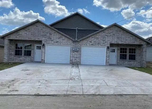 Property at 3215 Polk St Unit B, Greenville, TX, 75401, 3 beds, 2 baths, [object Object]