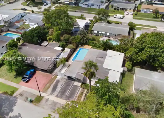 Property at 700 SW 67th Ave, Pembroke Pines, FL, 33023, 2 beds, 1 bath, [object Object]