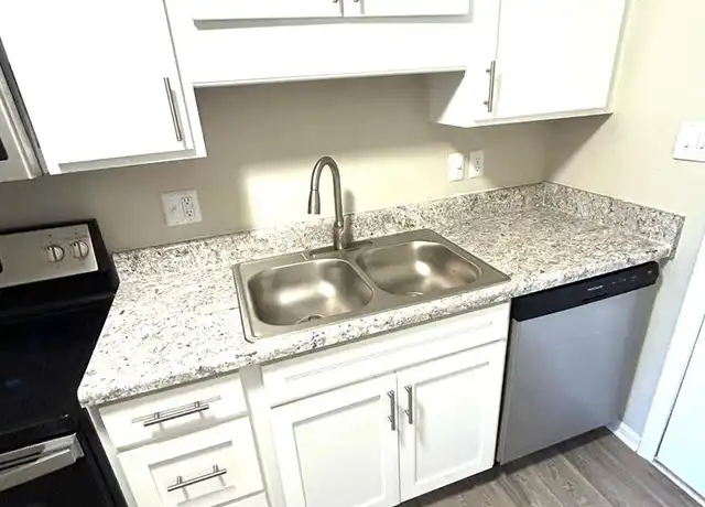 Property at 7569 Faraday Pl Unit 7572-B, Fayetteville, NC, 28303, 1 bed, 1 bath, [object Object]