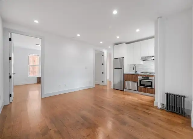 Property at 629 E 5th St Unit 6, New York, NY, 10009, 3 beds, 1 bath, [object Object]