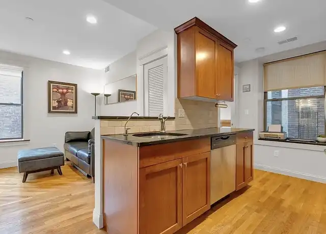 Property at 465-469 Hanover St Unit 3R, Boston, MA, 02113, 1 bed, 1 bath, [object Object]
