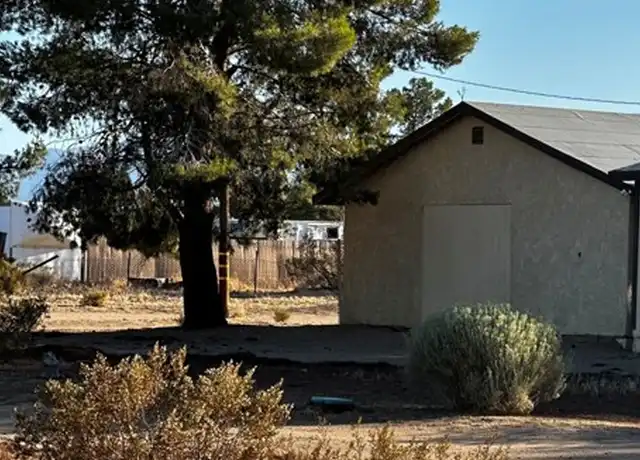 Property at 11876 Salem Rd Unit B, Victorville, CA, 92392, 3 beds, 1 bath, [object Object]