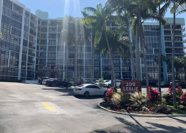 Property at 200 Leslie Dr #529, Hallandale Beach, FL, 33009, 2 beds, 2 baths, [object Object]