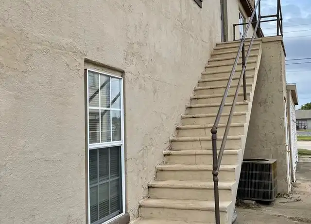 Property at 1124 N Broadway Ave Unit Broadway Ave unit 1124 n broadway 3/, Ada, OK, 74820, 1 bed, 1 bath, [object Object]