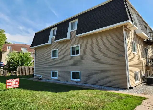 Property at 1015 39th St Unit 201, Bettendorf, IA, 52722, 1 bed, 1 bath, [object Object]