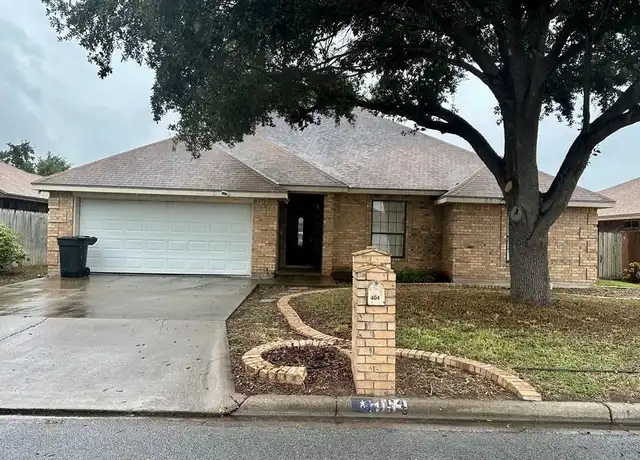 Property at 404 E Geranium Ave, McAllen, TX, 78501, 3 beds, 2 baths, [object Object]