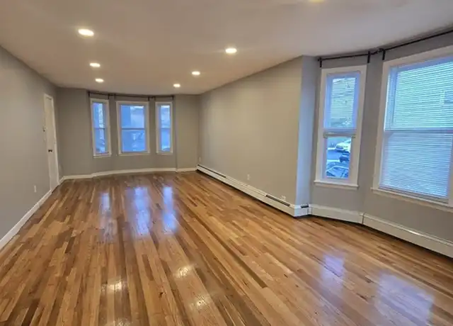 Property at 104 Granville Ave Unit 1, Malden, MA, 02148, 4 beds, 1 bath, [object Object]