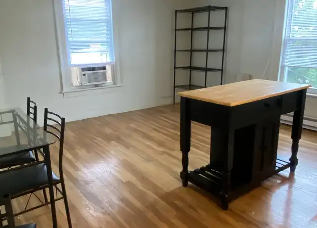 Property at 6 Spring St Unit 1F, Woburn, MA, 01801, 1 bed, 1 bath, [object Object]