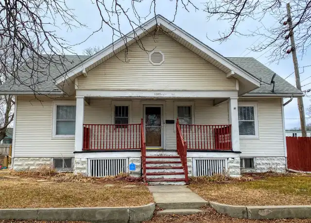Property at 1107 N Washington St, Hutchinson, KS, 67501, 2 beds, 2 baths, [object Object]