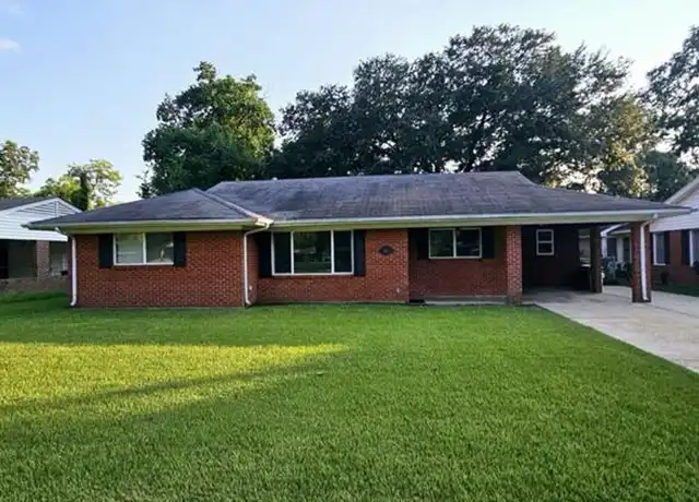 Property at 881 S Gate Rd, Shreveport, LA, 71105, 3 beds, 2 baths, [object Object]