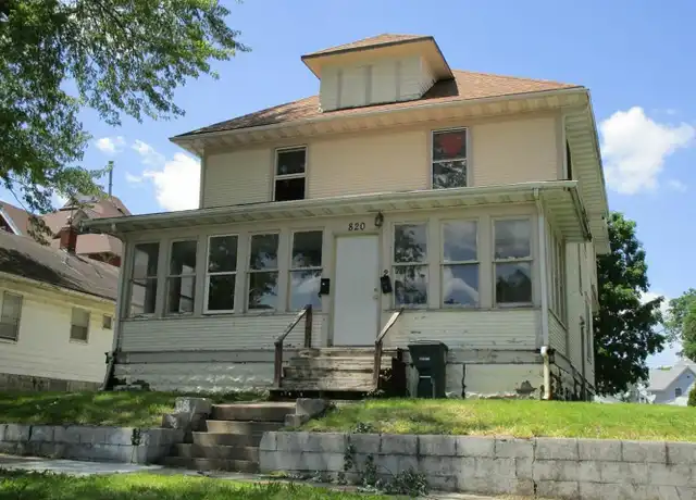 Property at 820 W 2nd St Apt 1, Waterloo, IA, 50701, 2 beds, 1 bath, [object Object]
