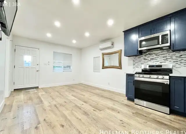 Property at 14123 Califa St Unit A, Sherman Oaks, CA, 91401, 3 beds, 3 baths, [object Object]