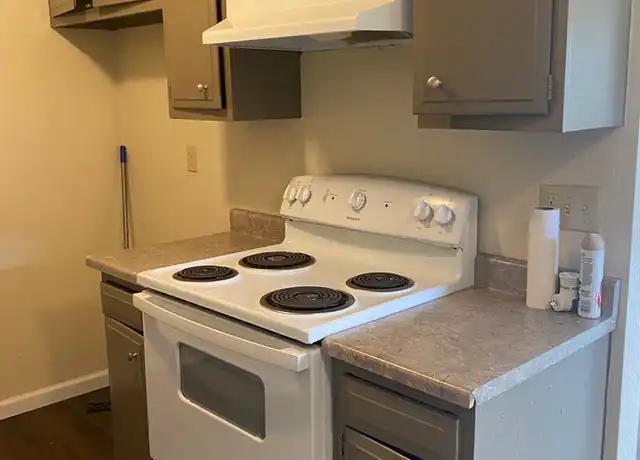 Property at 1134 Parkside St Unit 08, Salinas, CA, 93906, 2 beds, 1 bath, [object Object]