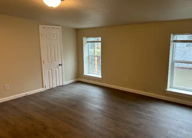 Property at 2600 Harwood St, Fort Worth, TX, 76103, 3 beds, 2 baths, [object Object]