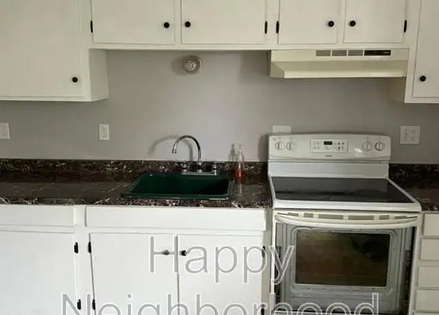 Property at 32 Dean Dr Unit 2E, New Britain, CT, 06053, 2 beds, 1 bath, [object Object]