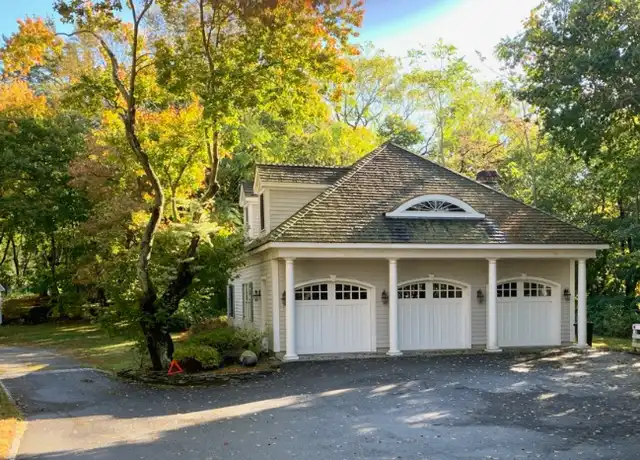 Property at 120 Plainview Rd, Woodbury, NY, 11797, 2 beds, 1.5 baths, [object Object]