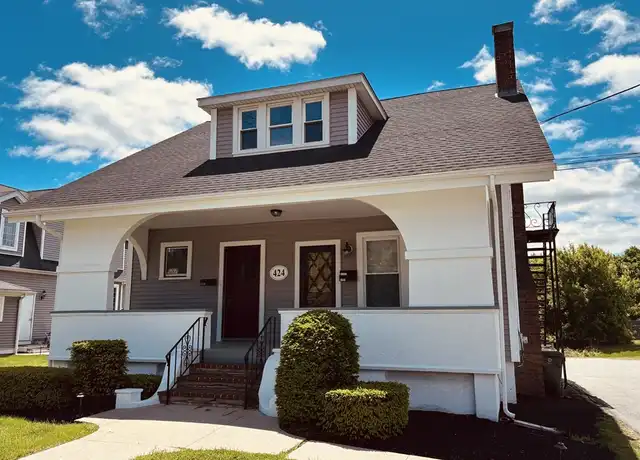Property at 424 E Central St Unit B, Franklin, MA, 02038, 1 bed, 1 bath, [object Object]
