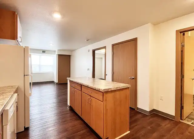 Property at The Willows - 1655 Willow Cir, Shakopee, MN, 55379, 2-3 beds, 1-2 bath, [object Object]