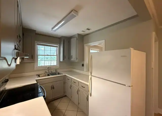 Property at 219 Vista Cir, Statesboro, GA, 30458, 2 beds, 1 bath, [object Object]