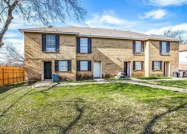 Property at 3832 Coates Cir Unit 3838, Benbrook, TX, 76116, 2 beds, 1.5 baths, [object Object]