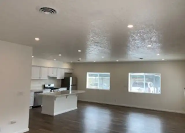 Property at 3306 Del Monte Blvd Unit O, Marina, CA, 93933, 1 bed, 1 bath, [object Object]