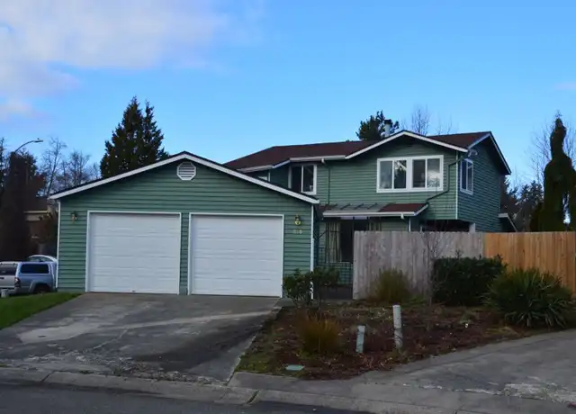 Property at 215 96th Pl SE, Everett, WA, 98208, 3 beds, 3 baths, [object Object]