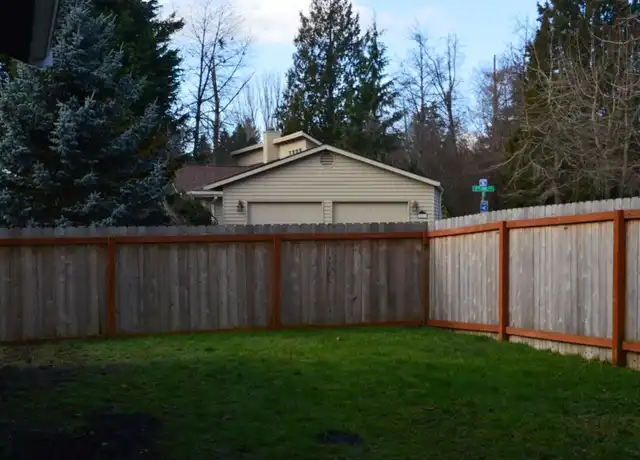 Property at 215 96th Pl SE, Everett, WA, 98208, 3 beds, 3 baths, [object Object]
