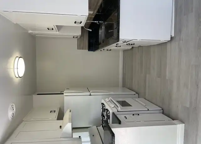 Property at 323 W 11th St, Upland, CA, 91786, 1 bed, 1 bath, [object Object]