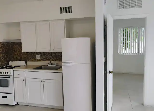 Property at 101 NW 29th Ave #7, Fort Lauderdale, FL, 33311, 1 bed, 1 bath, [object Object]
