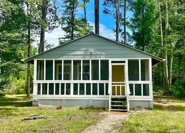 Property at 250 Wildwood Rd, Colonial Beach, VA, 22443, 2 beds, 1 bath, [object Object]