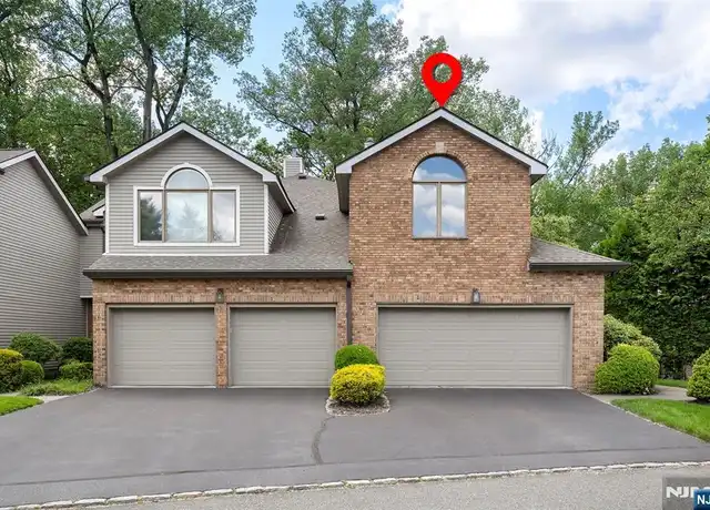 Property at 81 Lakeview Dr, Old Tappan, NJ, 07675, 4 beds, 3.5 baths, [object Object]