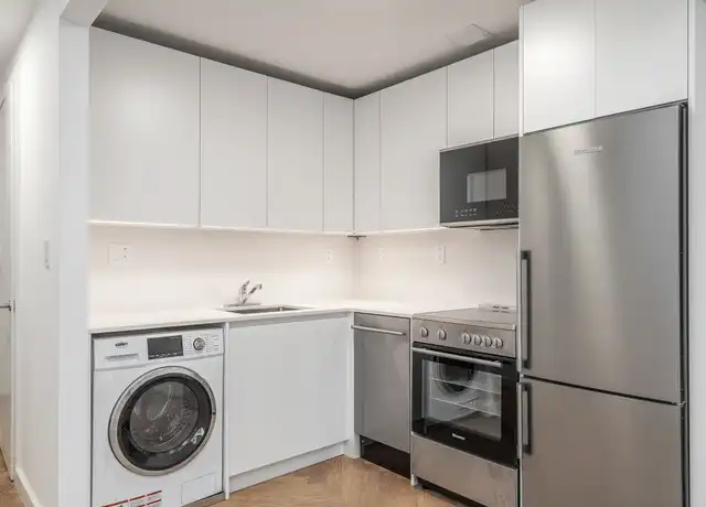 Property at 321 E 22nd St Unit 4, New York, NY, 10010, 0 beds, 1 bath, [object Object]