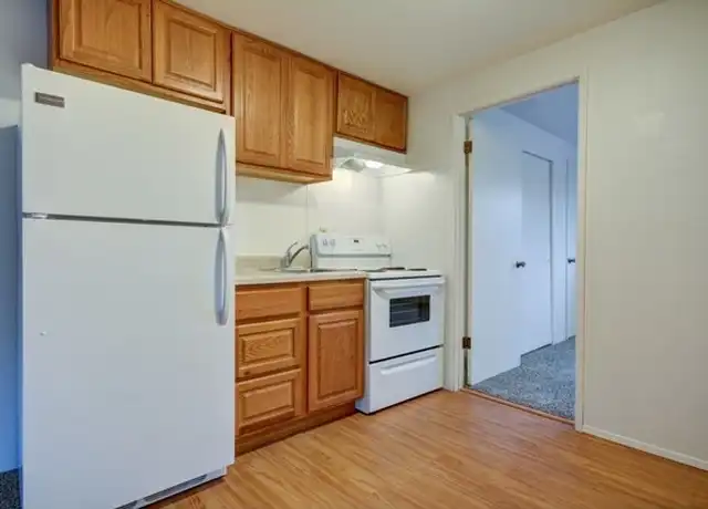 Property at 310 SE Midway Blvd Unit 112, Oak Harbor, WA, 98277, 1 bed, 1 bath, [object Object]