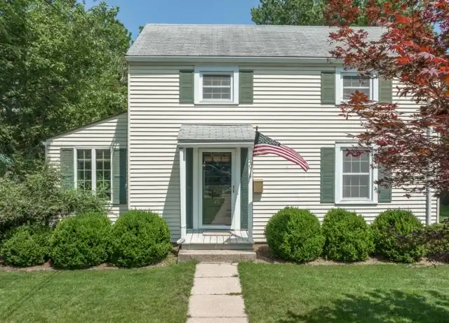 Property at 49 W Main St, Mendham, NJ, 07945, 2 beds, 1 bath, [object Object]
