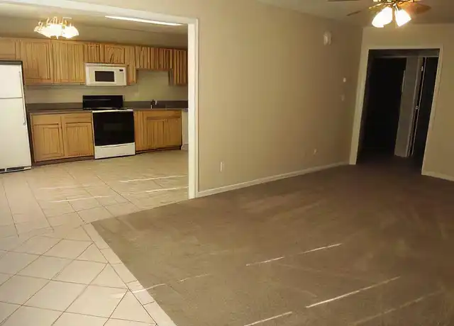 Property at 1900 Safe Harbor Cir, Louisville, KY, 40216, 2 beds, 1 bath, [object Object]