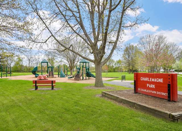 Photo of 3614 Charlemagne Ln, St Charles, IL 60174