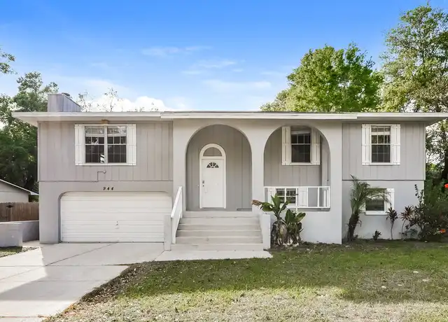 Property at 944 Cheetah Trl, Apopka, FL, 32712, 5 beds, 3 baths, [object Object]