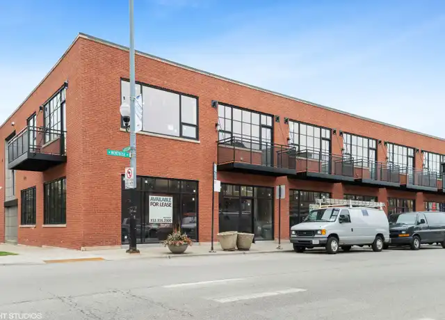 Property at 4405 N Artesian Ave Unit 210, Chicago, IL, 60625, 1 bed, 1 bath, [object Object]
