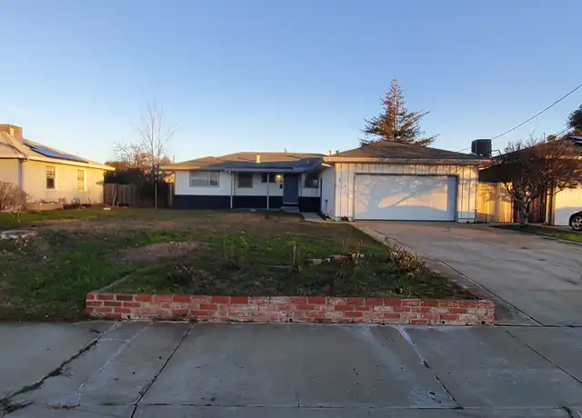 Property at 31 E 24th St, Marysville, CA, 95901, 3 beds, 2 baths, [object Object]