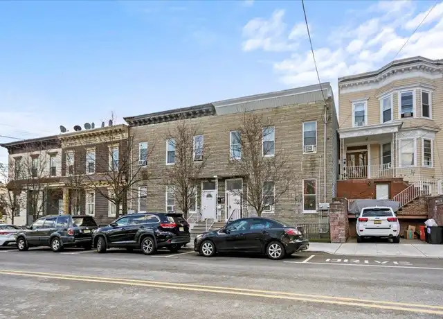 Property at 607 18th St Unit 1, Union City, NJ, 07087, 3 beds, 1 bath, [object Object]