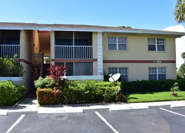 Property at 1534 SE Royal Green Cir, Port St. Lucie, FL, 34952, 2 beds, 2 baths, [object Object]